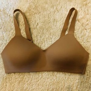 Lululemon Hold True bra